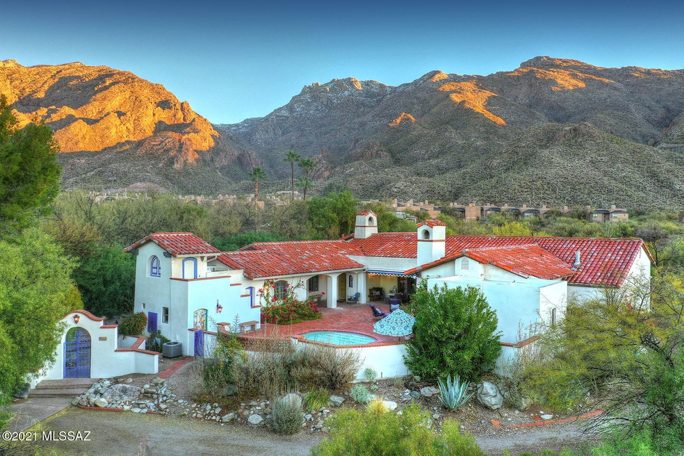 Situated in private Miramist