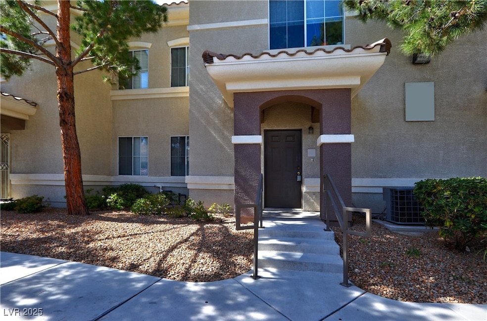 For Rent $2,200/month