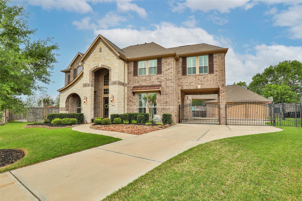 17923 Country Cove, Cypress, TX 77433 - photo 1