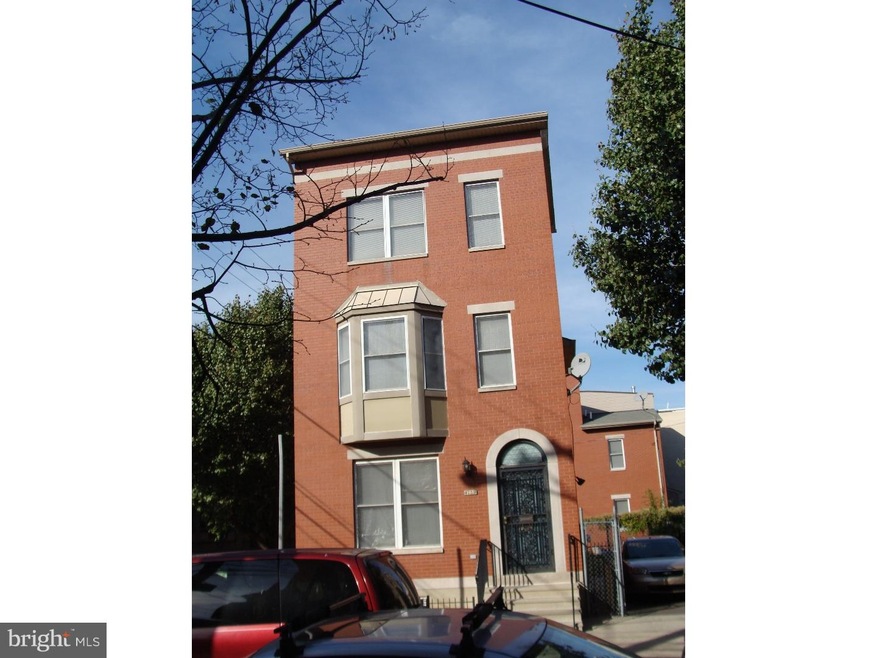 1739 W Oxford St, Philadelphia, PA 19121 - photo 1