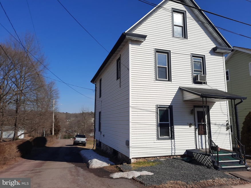 159 Lauderburn Ave, Weatherly, PA 18255 - photo 1