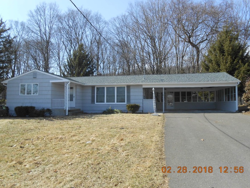 375 Jarvis Ave, Holyoke, MA 01040 - photo 1