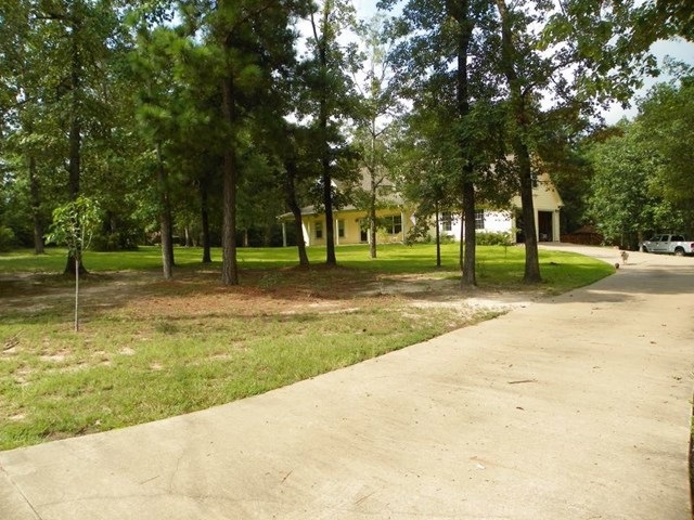 154 Willow Oak Dr, Lufkin, TX 75904 - photo 1