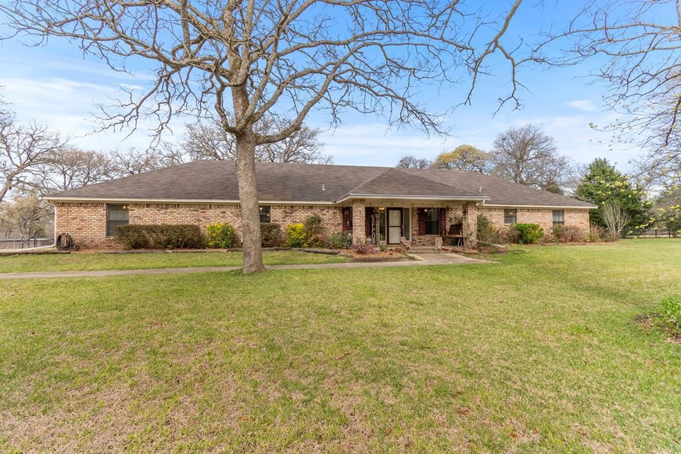 5 Linden Ln, Athens, TX 75751 - photo 1