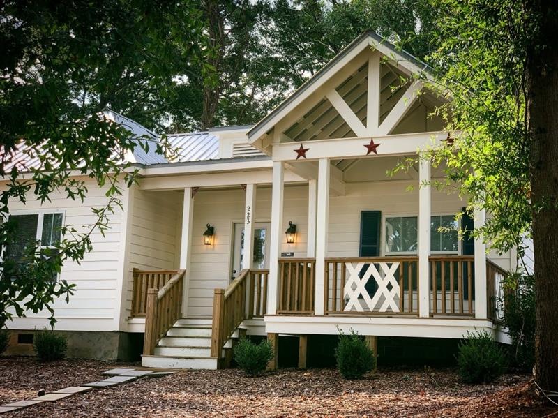 223 Enota Ave NW, Gainesville, GA 30501 - photo 1