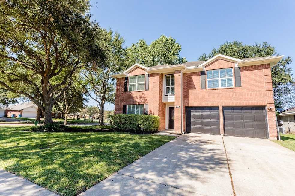 4401 W Columbary Dr, Rosenberg, TX 77471 - photo 1