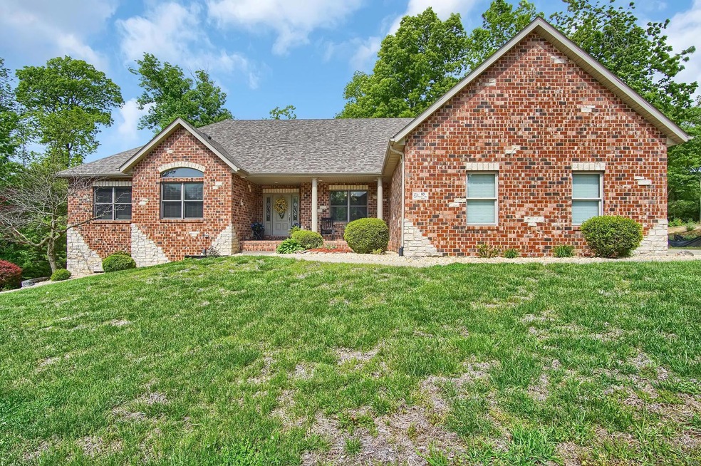 18 Hunters Glen Dr, Maryville, IL 62062 - photo 1