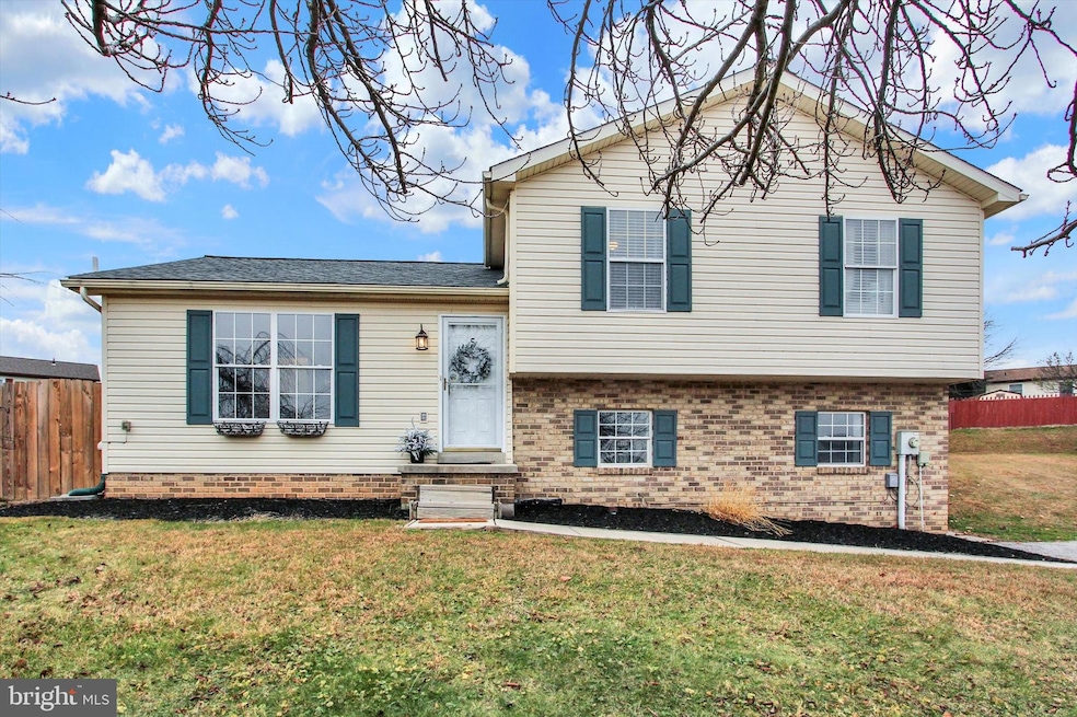 5 Aaron Ct, Hanover, PA 17331 - photo 1