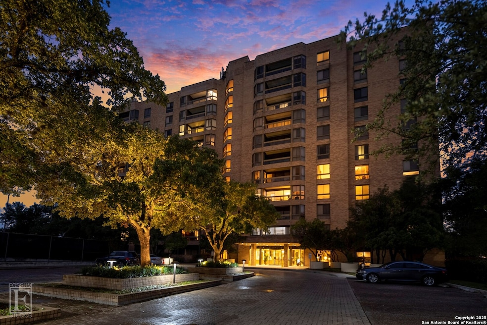 The Carlyle unit 701, San Antonio, TX 78209 - photo 1