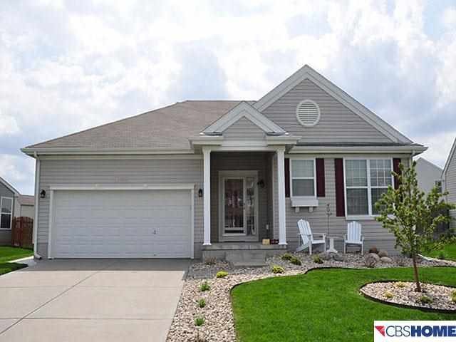 2106 S Mineral Dr, Papillion, NE 68046 - photo 1