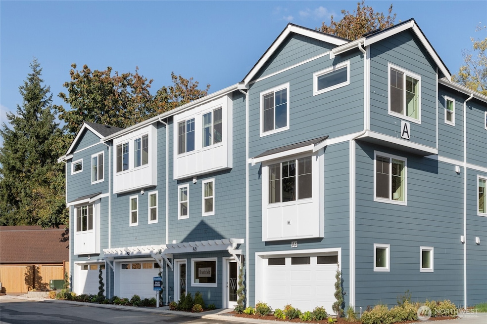 14424 Madison Way unit E2, Lynnwood, WA 98087 - photo 1