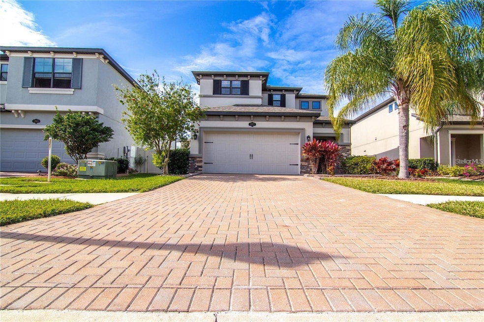 1977 Nature View Dr, Lutz, FL 33558 - photo 1