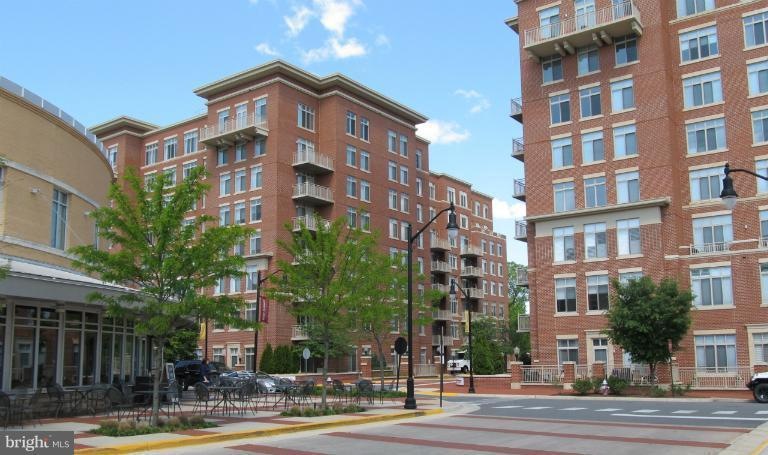 Elan East Market Condominiums unit 212, Fairfax, VA 22033 - photo 1