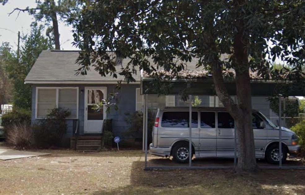 1810 Edgerly Ave, Albany, GA 31707 - photo 1