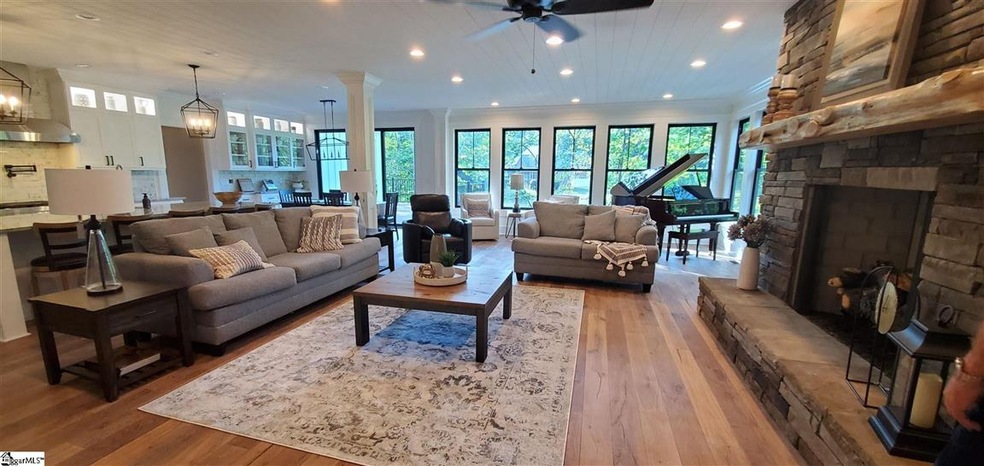 907 Pelham Rd, Greenville, SC 29615 - photo 1