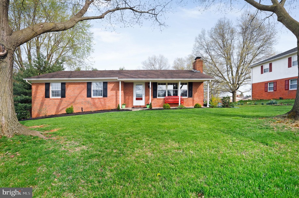 13907 Long Ridge Dr, Hagerstown, MD 21742 - photo 1