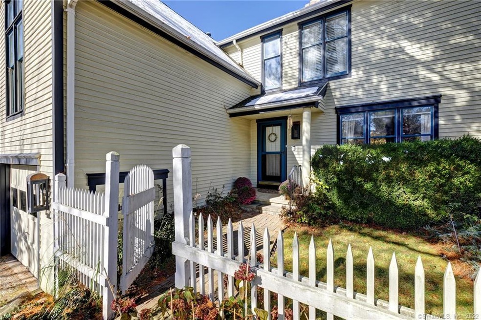 7 Farm Dr unit 7, Farmington, CT 06032 - photo 1