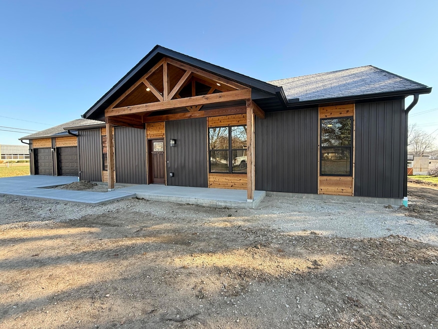 1606 Havenwood Rd, Macon, MO 63552 - photo 1