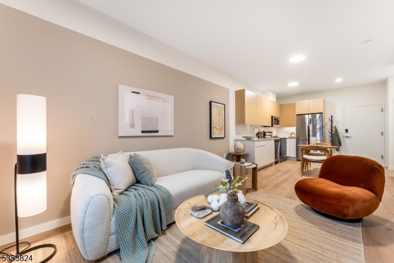 431 Doctor Martin Luther King Junior Blvd unit 608, East Orange, NJ 07018 - photo 1