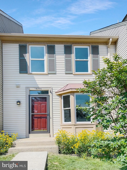 6306 Mary Todd Ct, Centreville, VA 20121 - photo 1