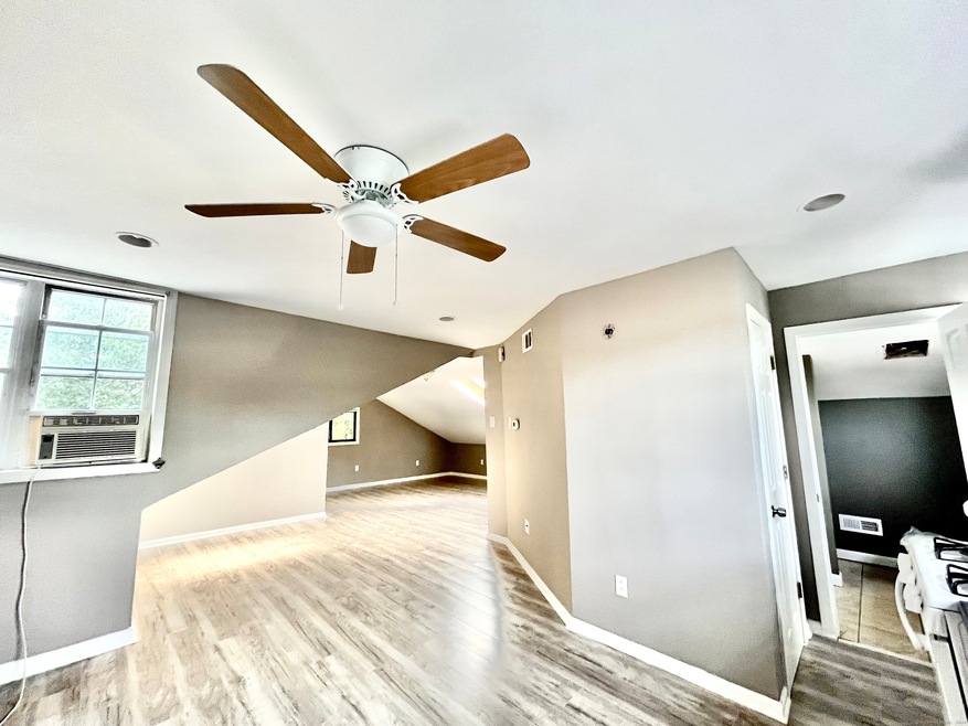 512 Chapel St unit 3, New Haven, CT 06511 - photo 1