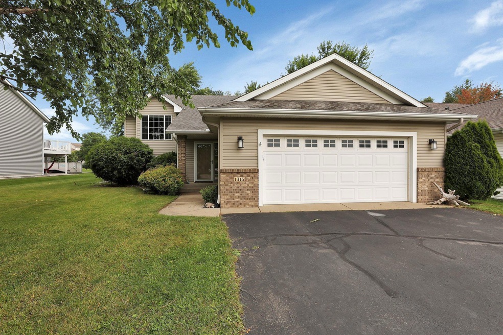 1315 Stone Ridge Rd, Sauk Rapids, MN 56379 - photo 1