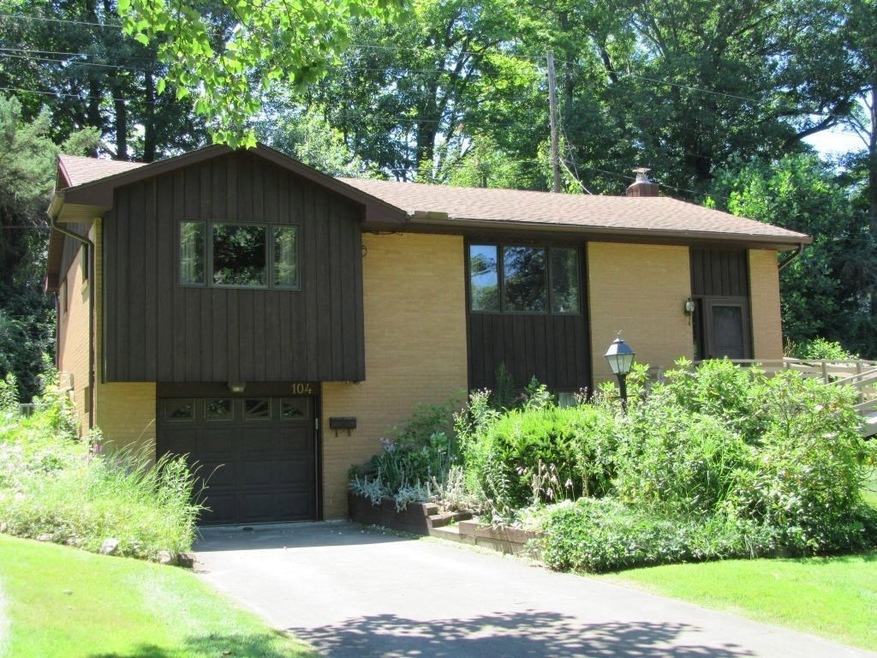 104 Brookview Dr, Edinboro, PA 16412 - photo 1