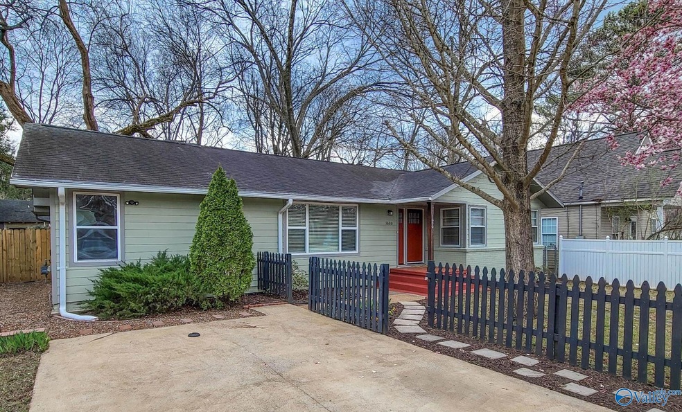 Welcome to 1600 Oshaughnessy!
