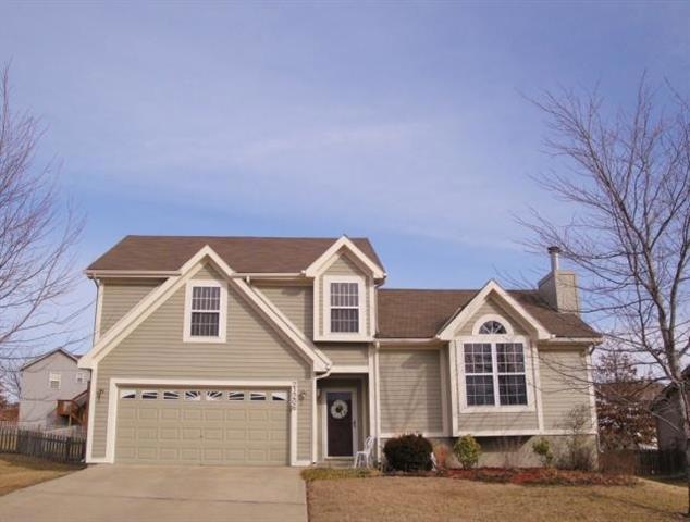 21206 W 51st Place, Shawnee, KS 66218 - photo 1