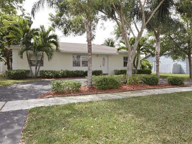 9536 Richmond Cir, Boca Raton, FL 33434 - photo 1