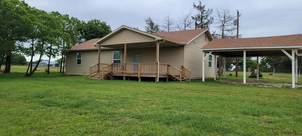 125 Cr 126, Whitesboro, TX 76273 - photo 1