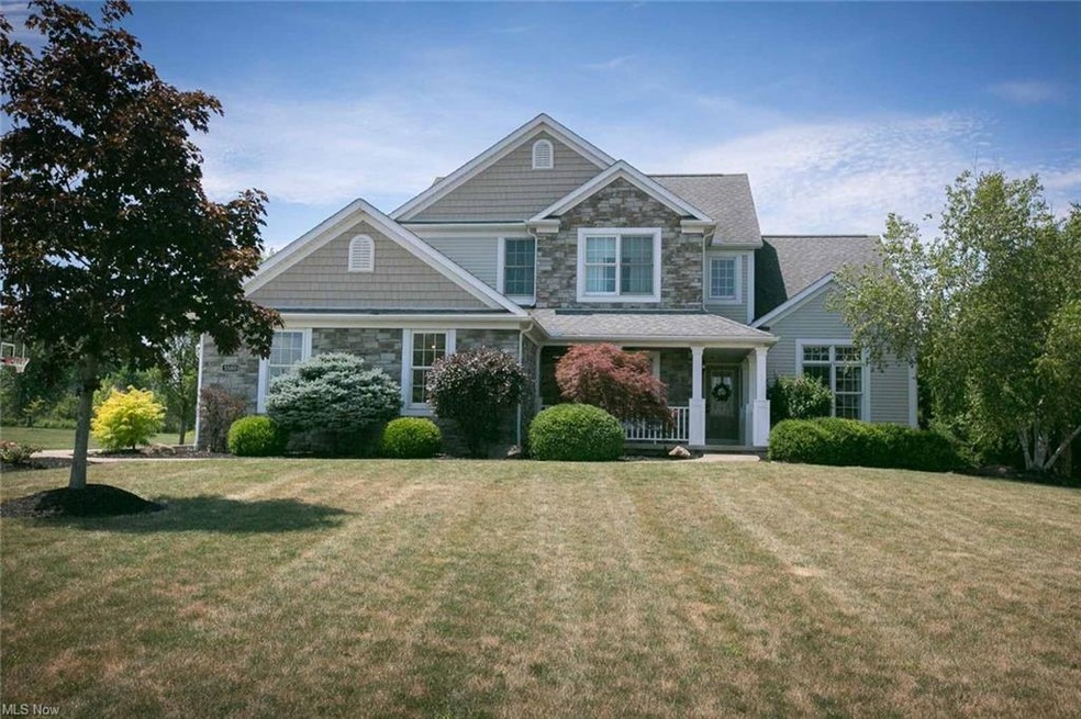 Welcome Home to 3580 Windsong Dr, Medina OH!