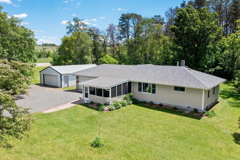 2002 40th Ave Osceola WI