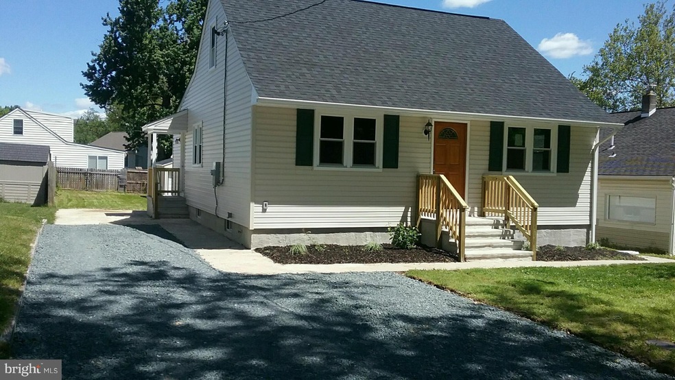 210 Sycamore Rd, Curtis Bay, MD 21226 - photo 1