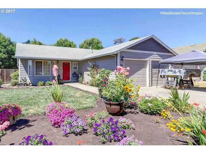 211 Elva Dr, Newberg, OR 97132 - photo 1