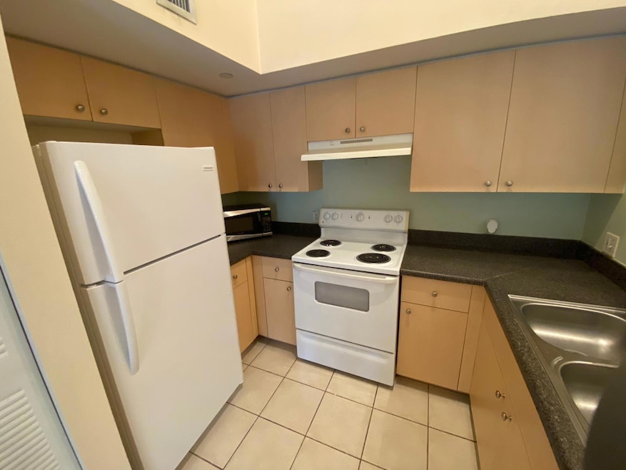 4211 San Marino Blvd unit 305, West Palm Beach, FL 33409 - photo 1