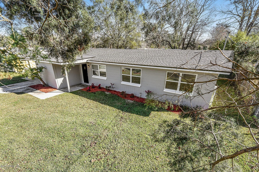 2119 Bo Peep Dr W, Jacksonville, FL 32210 - photo 1