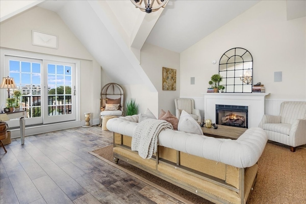 225 Derby St unit 608, Salem, MA 01970 - photo 1