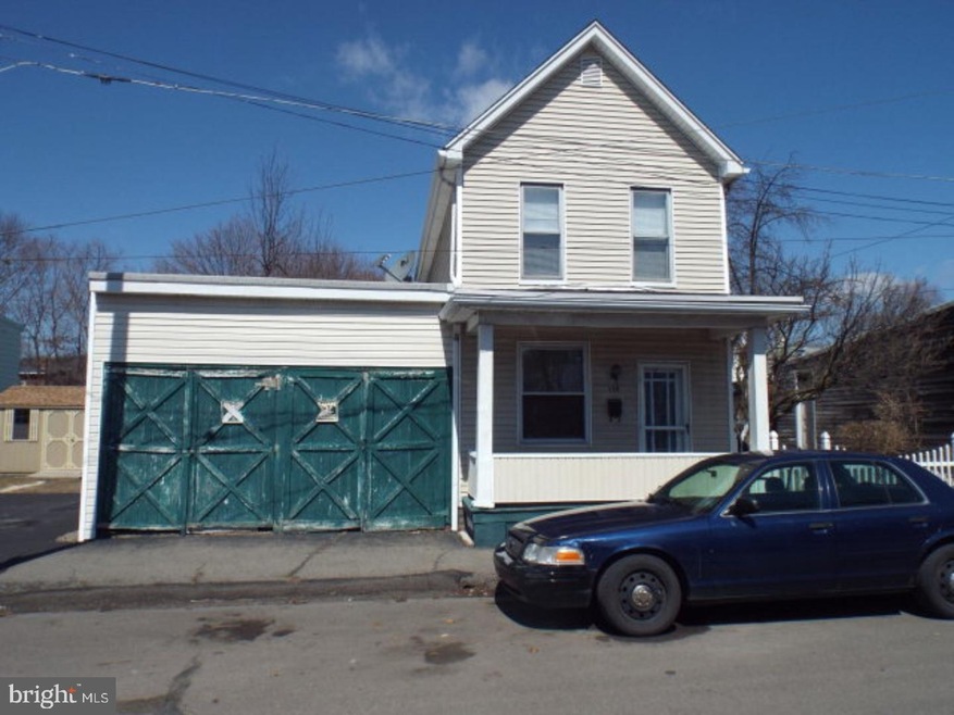 119 E Railroad St unit 121, Saint Clair, PA 17970 - photo 1