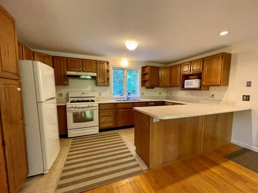 4 Pete's Ln, Hanover, NH 03755 - photo 1