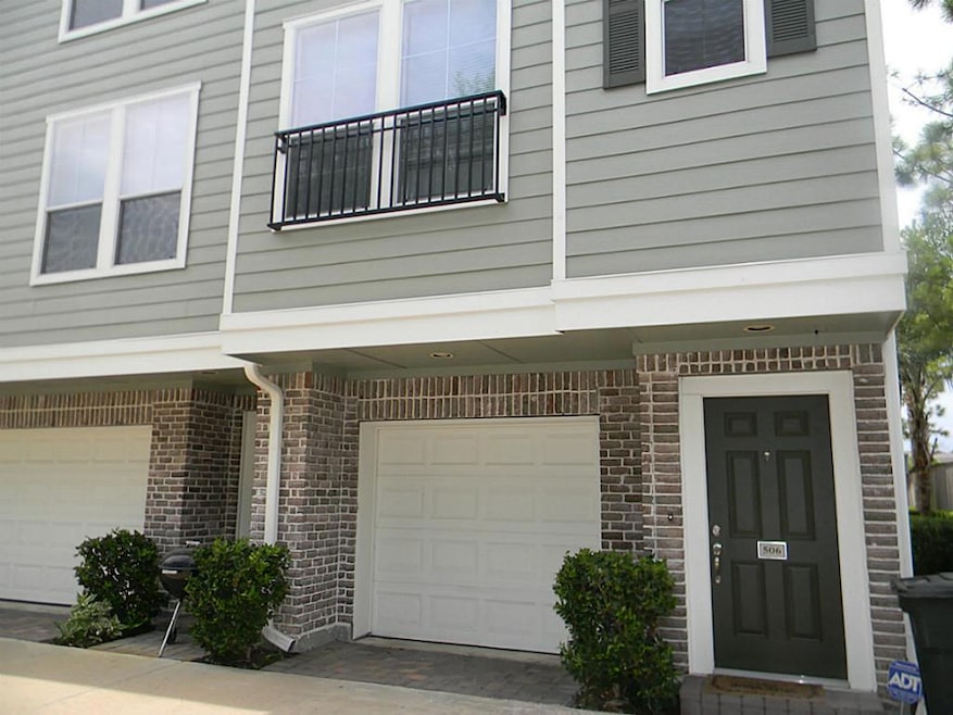 For Rent $1,600/month