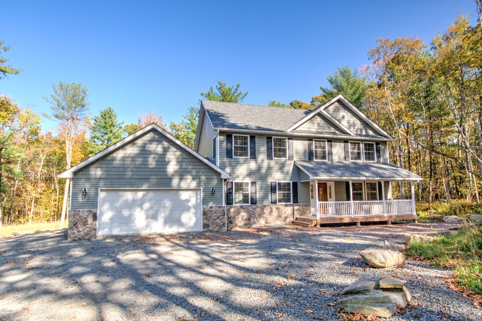 117 Decker Creek Dr, Hawley, PA 18428 - photo 1