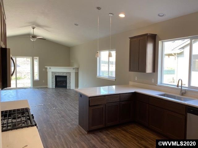 2956 NE Trask Ln, Albany, OR 97321 - photo 1