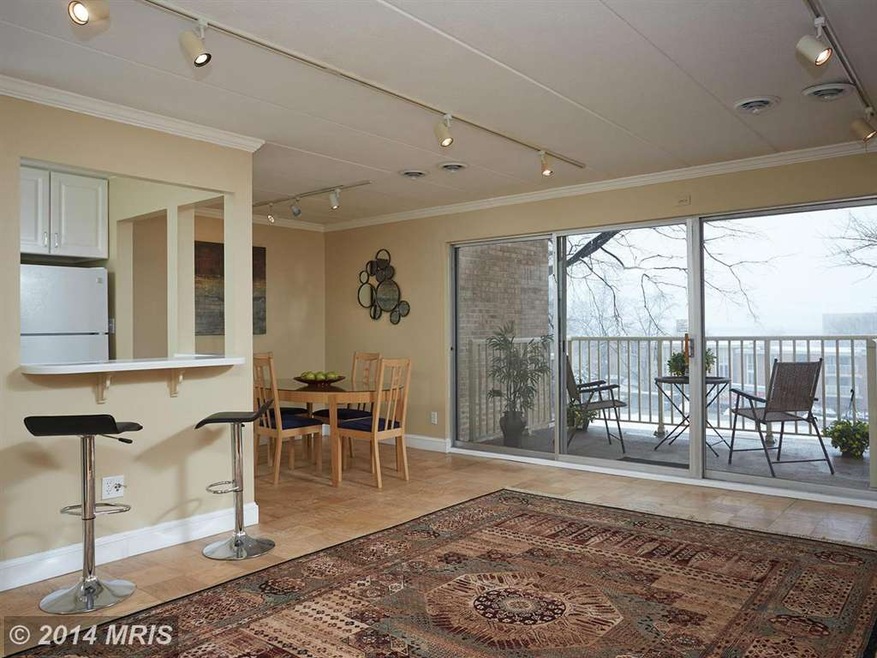 2618 Redcoat Dr unit 185, Alexandria, VA 22303 - photo 1