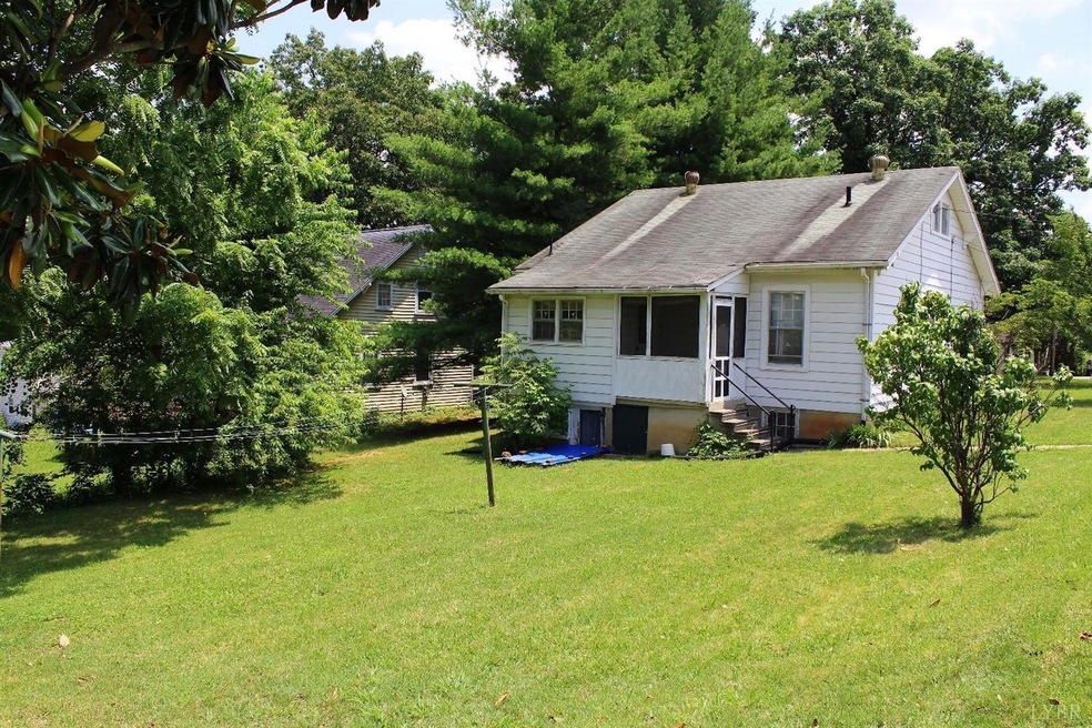 4705 Myrtle St, Lynchburg, VA 24502 - photo 1