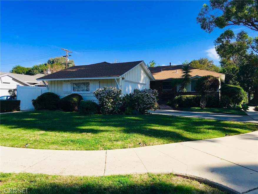 5162 Comercio Ave, Woodland Hills, CA 91364 - photo 1