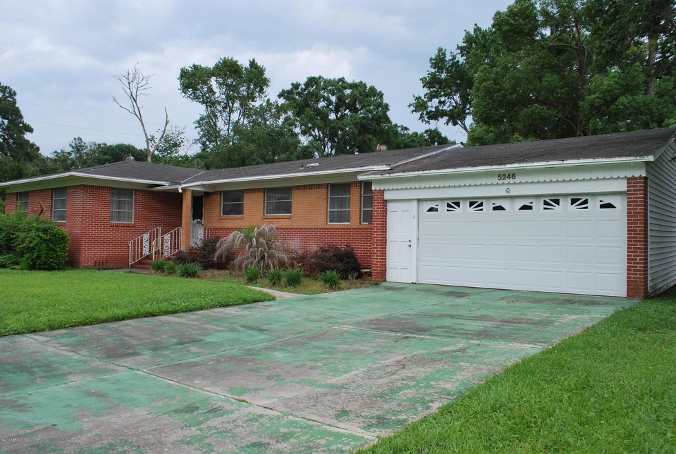 5246 Clarendon Rd, Jacksonville, FL 32205 - photo 1