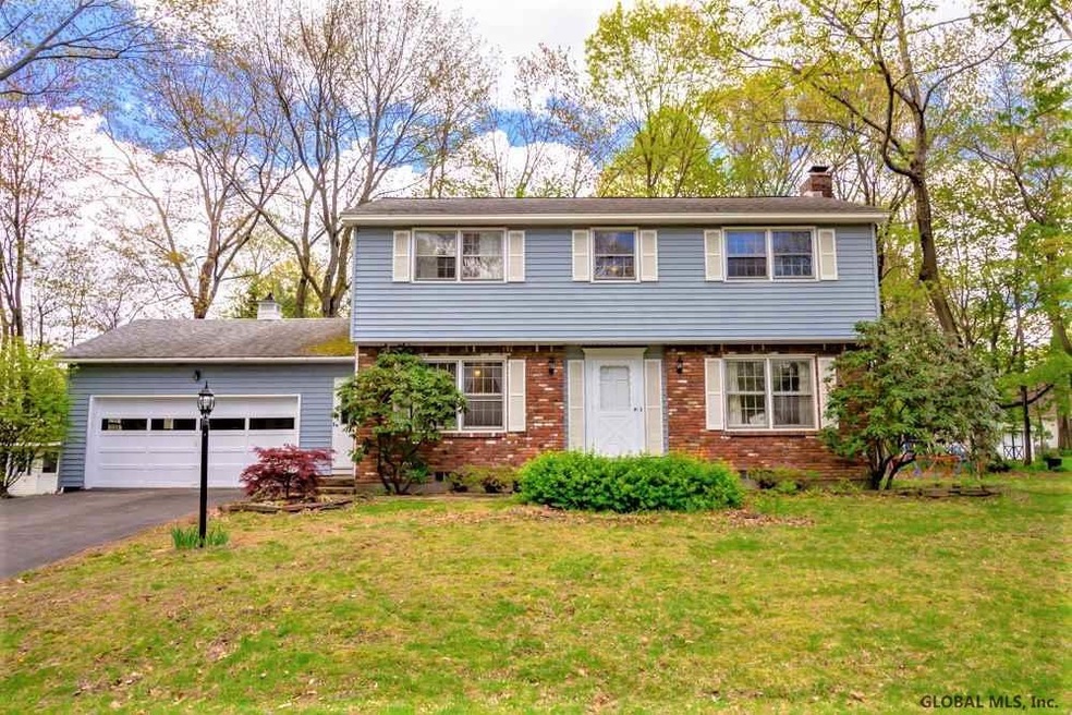 956 Douglas Ct, Schenectady, NY 12309 - photo 1