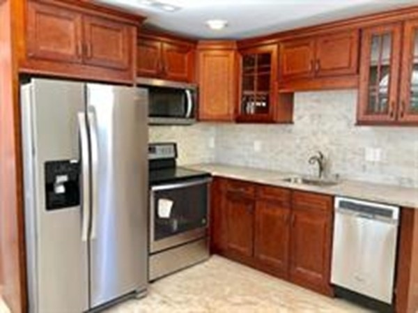 22 Mechanic St unit 24, Newton Upper Falls, MA 02464 - photo 1