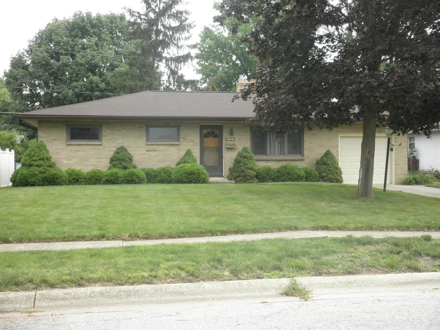 1310 Vinewood Dr, Columbus, OH 43229 - photo 1